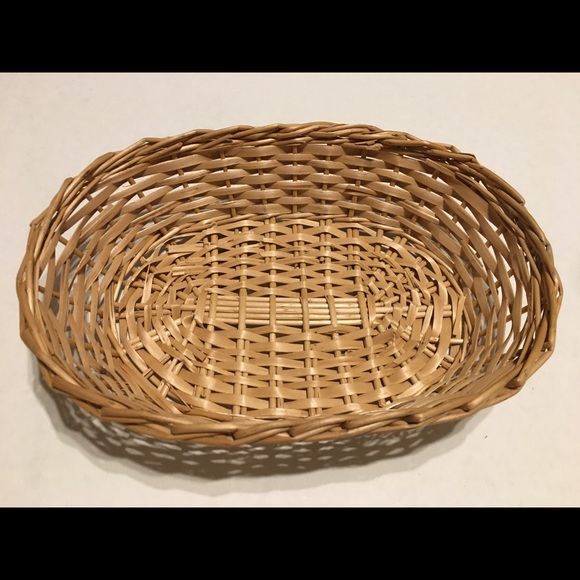 Japanese porcelain divider dishes with basket - Picture 3 of 4